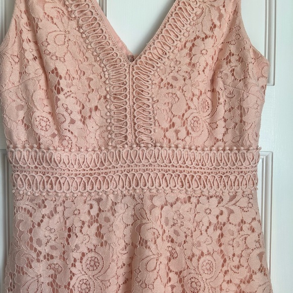 Francesca’s peach lace overlay spring dress size small - Picture 5 of 7